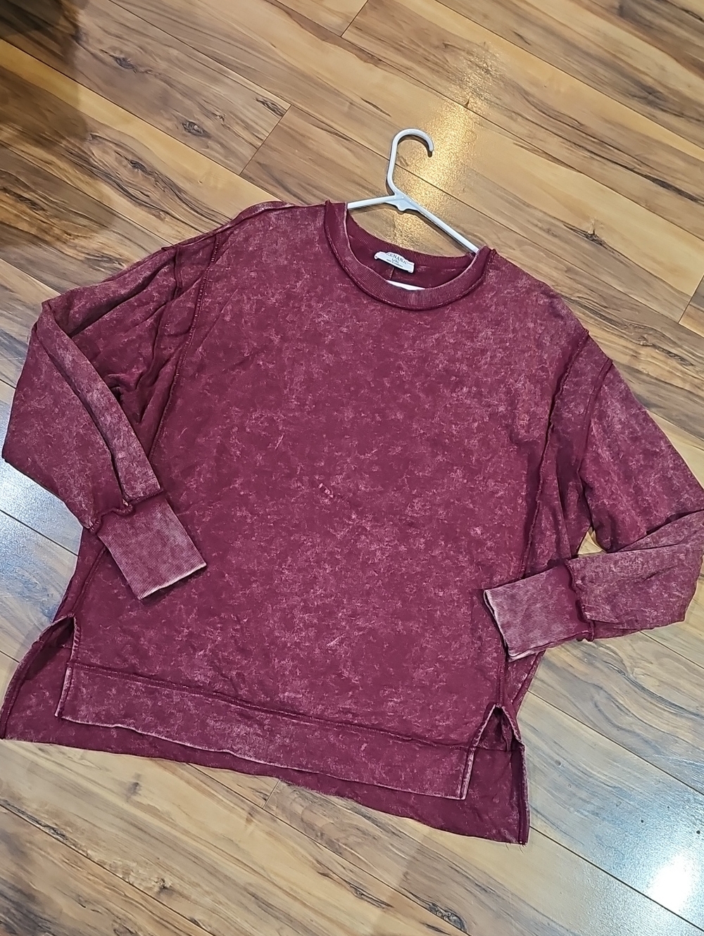 Zenana Women's L/XL Mineral Washed Maroon Pull Over Sweatshirt